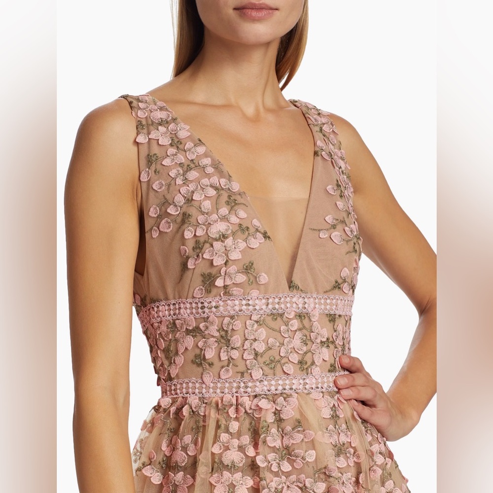 NWOT Bronx and Banco Megan Lace Maxi Dress /Gown in Rose. US Size XS - Picture 7 of 17